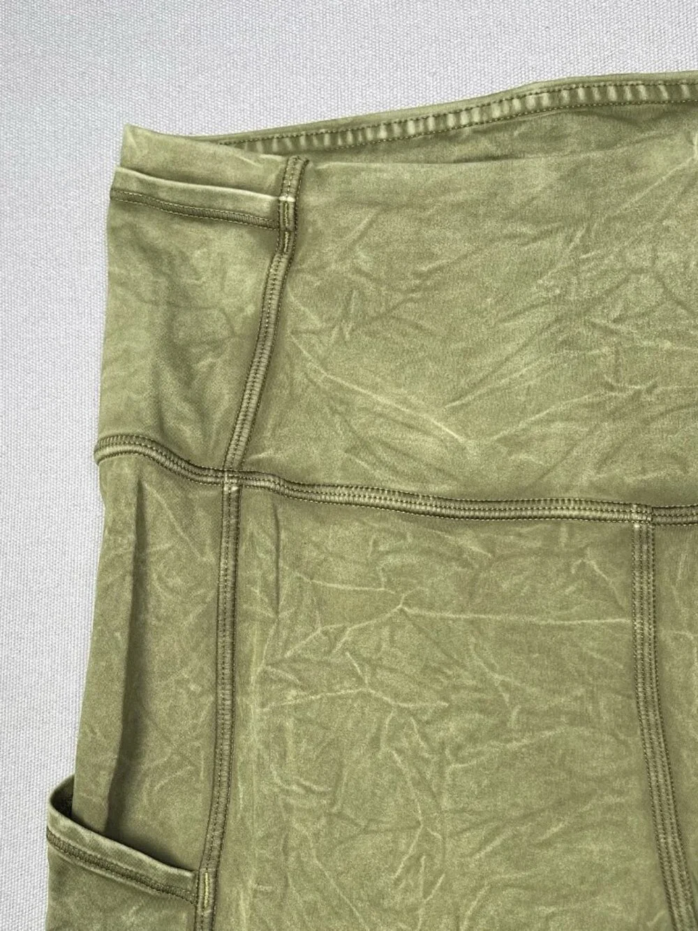 Lululemon Fast and Free High Rise Ice Dye Green Tight Leggings - Women Size 6
